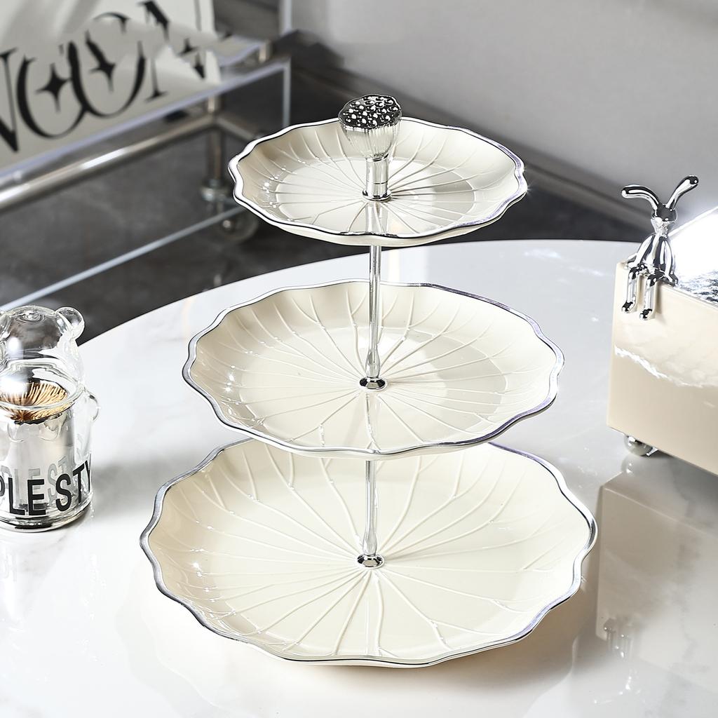 Luxury European Cake Stand Wedding Party Dessert Table Candy Fruit Plate Cake Self Help Display Home Table Decoration Trays