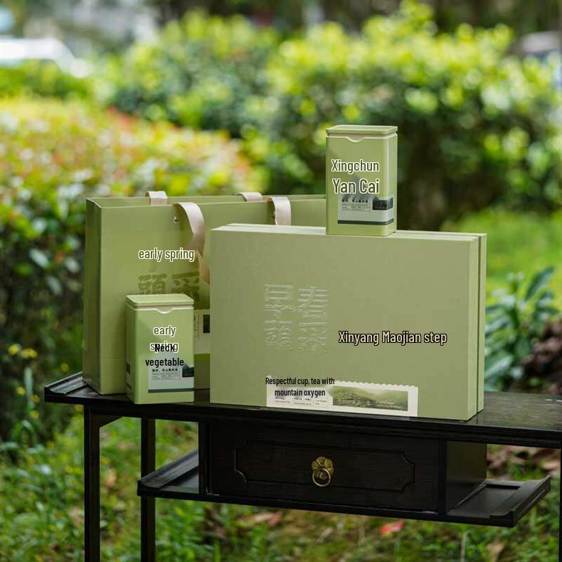 Universal Gift Box: New Green Tea Packaging for Longjing & Xinyang Maojian