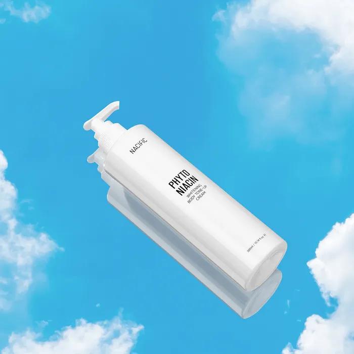 

Крем для тела с фито-ниацином для осветления тона кожи 300 мл