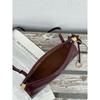 2025 neue Sommer- und Herbst-Clip-Tasche Französische Nischen-Leder-Schulter-Unterarmtasche Leder Retro-Mode Baguette-Tasche Damen