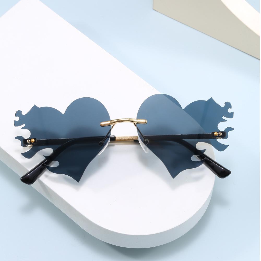 Halloween Christmas Tears Sunglasses Rimless Heart Shape Party Glasses Rave Festival Eyewear Prop