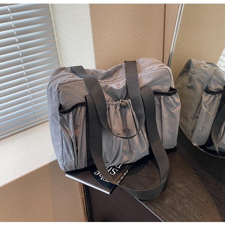 Casual Large-capacity Nylon Bag Women's 2025 New Versatile Shoulder Bag Short Trip Tote Bag