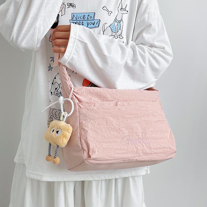 Lightweight Large-Capacity Shoulder Bag Women'S Casual Nylon Cloth Commuter Storage Daily Versatile Messenger Bag