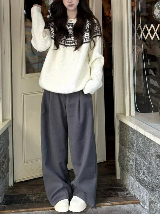 Korean Style Crew Neck Fair Isle Women's Sweater - Autumn Winter Knitwear, Loose Fit, Christmas Outfit Top.