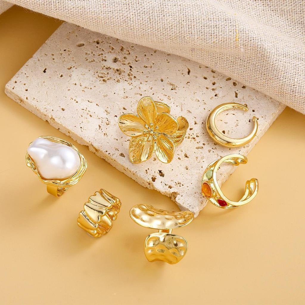 6pcs/Set Vintage Metal Flower Ring Set for Women Punk Elegant Baroque Faux Pearl Knuckle Rings Daily Wear Party Holiday Gifts