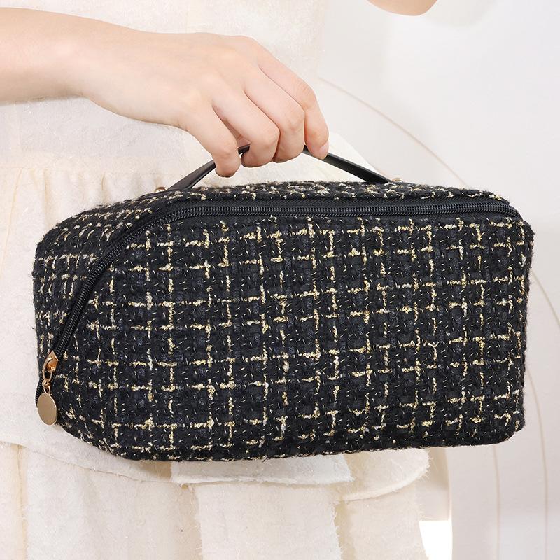 Cosmetic bag Women's portable large-capacity high-end fashion new travel toilet bag Cosmetics storage bag