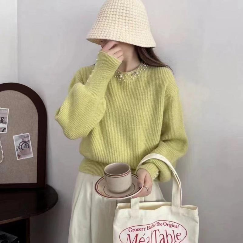 Autumn and Winter New Sweater Women's Temperament Elegant and Thin Heavy Industry Beaded Knitted Sweater Bottoming Top Tide