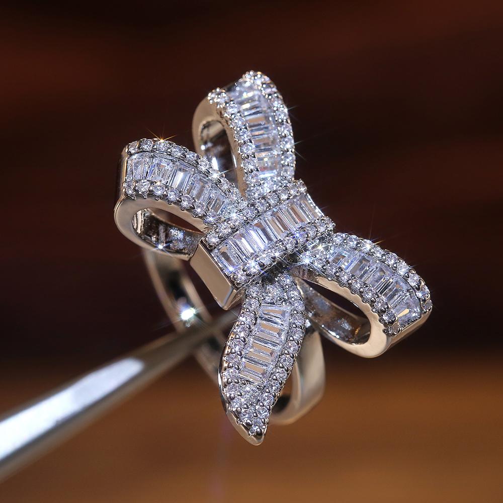 Huitan Luxury Bowknot Shape Women Rings for Party Female Stylish Accessories High Quality Brilliant CZ Hot Zircon Cute Bow Ring