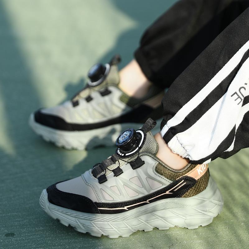 Modische Knob Sportschuhe für Jungen Bequeme Plateau Kinderschuhe Kinder Freizeitschuhe Kinder Designer Sneaker Atmungsaktive Kinder Sneaker