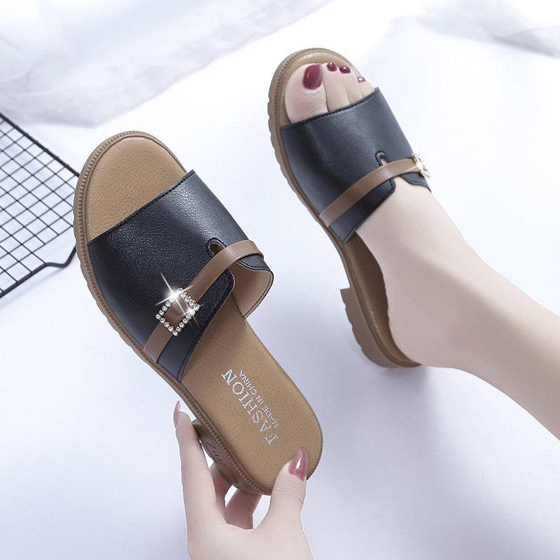 New Fashion Korean Version of The Hundred with Flat Bottom Sandals Drag