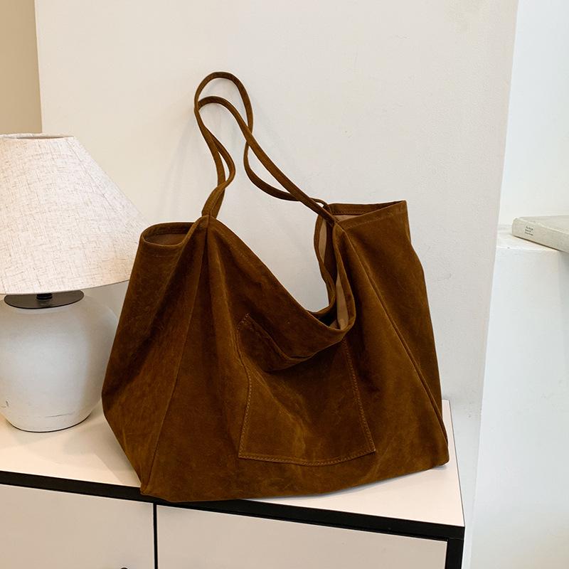 

Женская повседневная сумка-тоут большой вместимости - Ретро сумка через плечо для осени/зимы 2024 коричневый