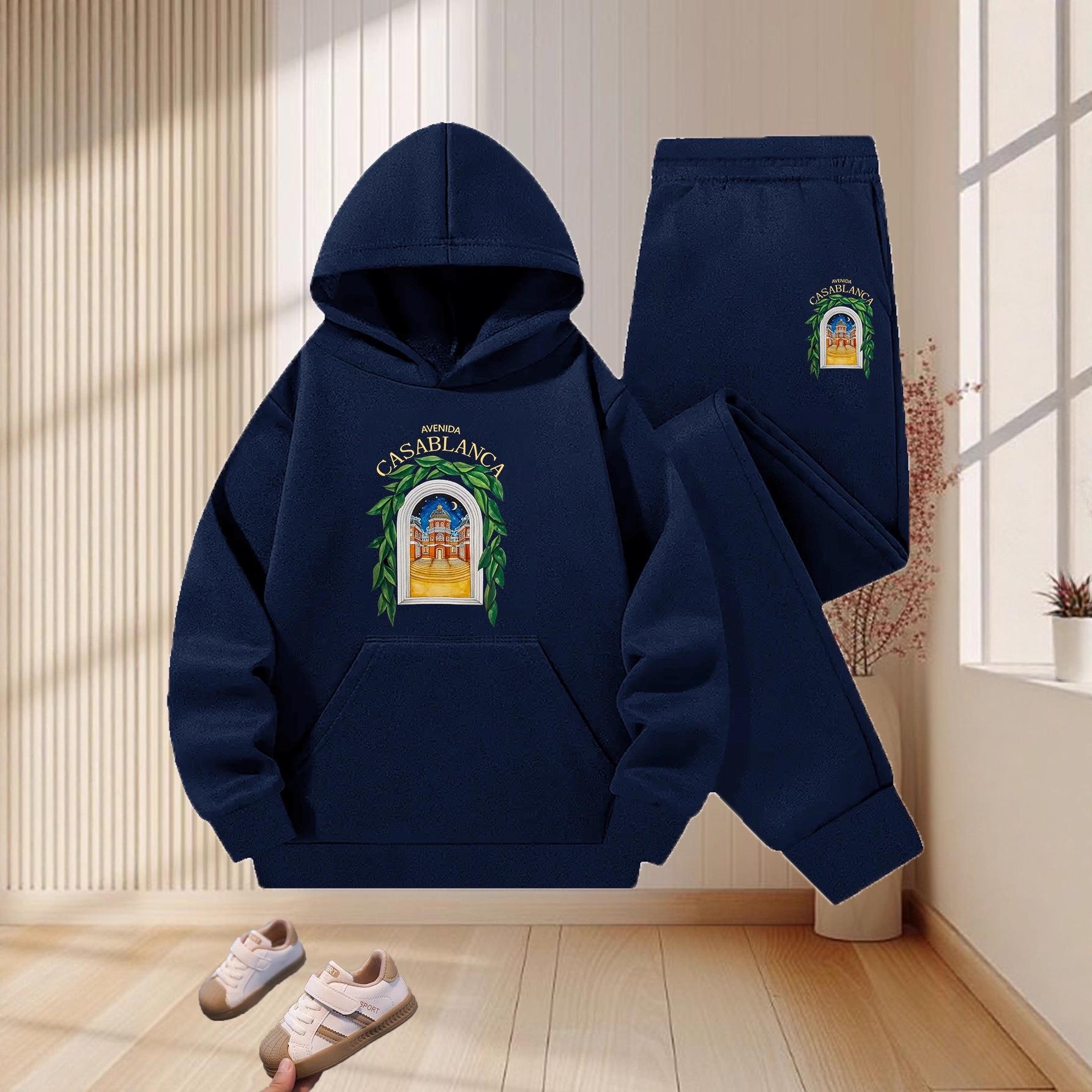 

2023 Autumn/Winter Unisex Hooded Sweatshirt: Casual Loose Fit for Men, Women & Children 5-6