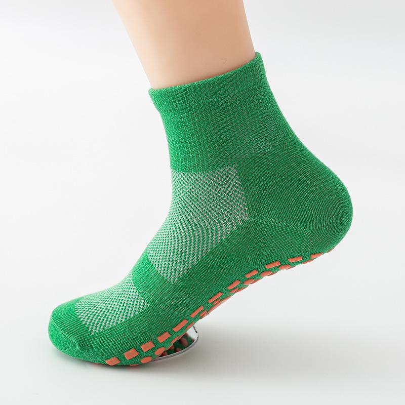 Children's Non-Slip Mid-Calf Trampoline Socks with Gel Dots - Breathable for Early Education & Play Areas
