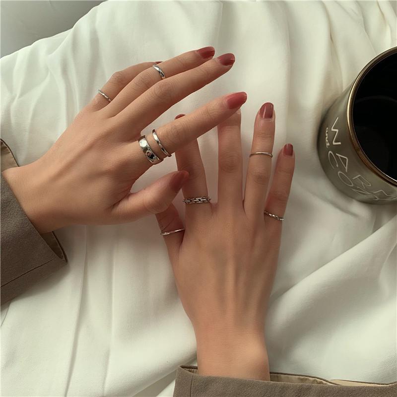 Japanese & Korean Luxury Niche Retro Index Finger Ring - Fashionable Cold Style for Women