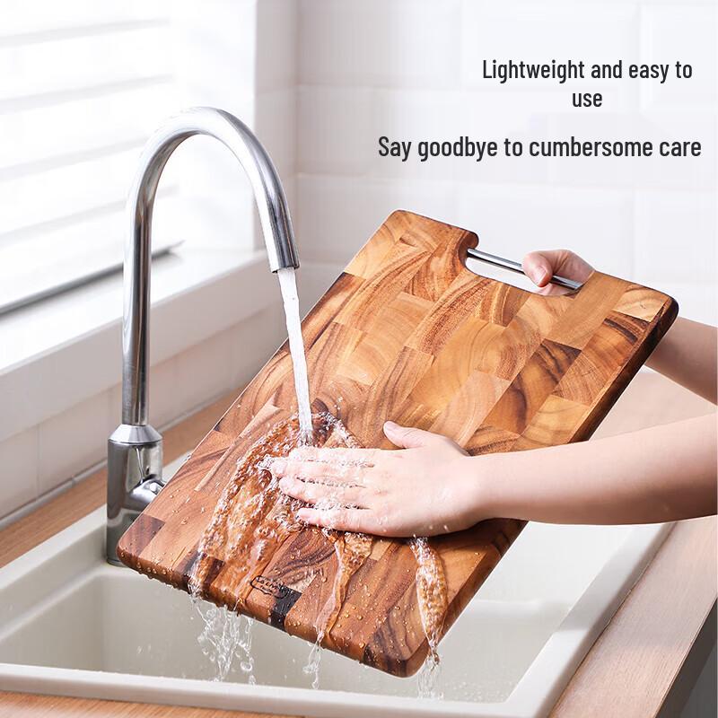 LC LIVING Thai Acacia Wood Cutting Board with Handle