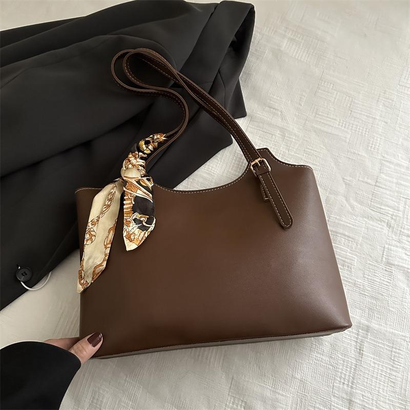 Fashionable Scarf Handbag 2025 Spring New Ins Shoulder Bag Retro Commuter Tote Bag