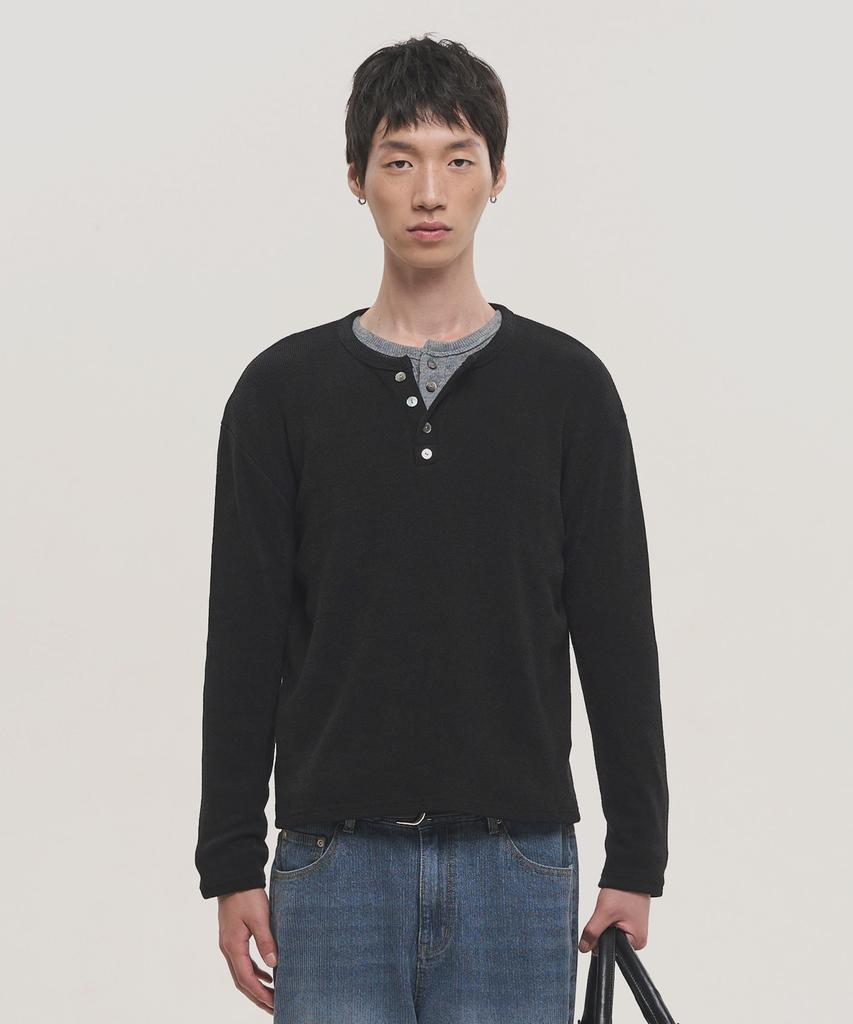 NOISE Soft Henley Neck Sleeve Knit - Black