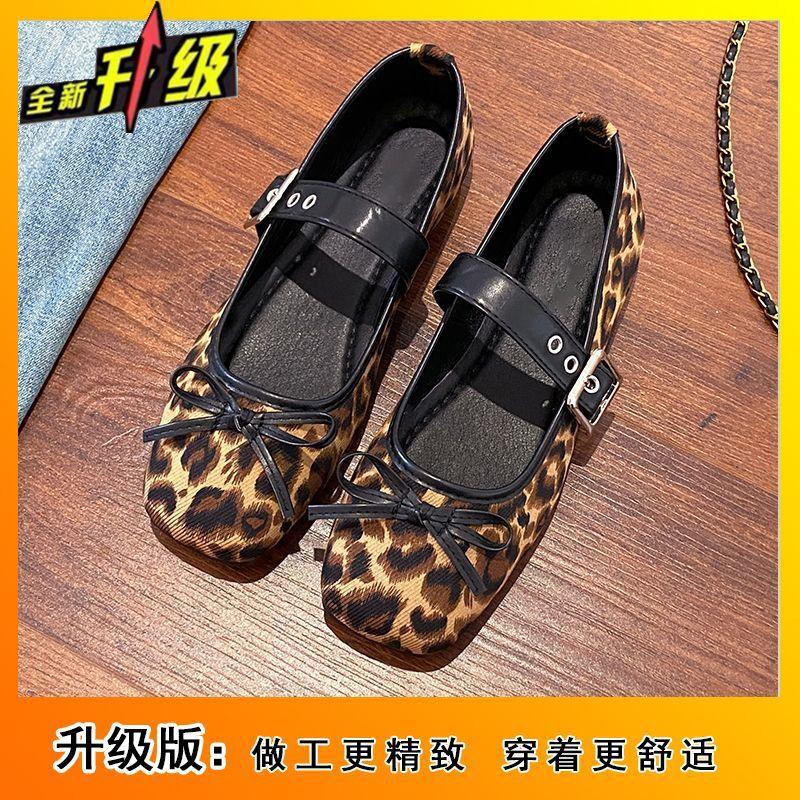 Temperament Sweet Belt Buckle Women's Single Shoes Spring and Summer New French Retro Square Head Bow Grandma Shoes