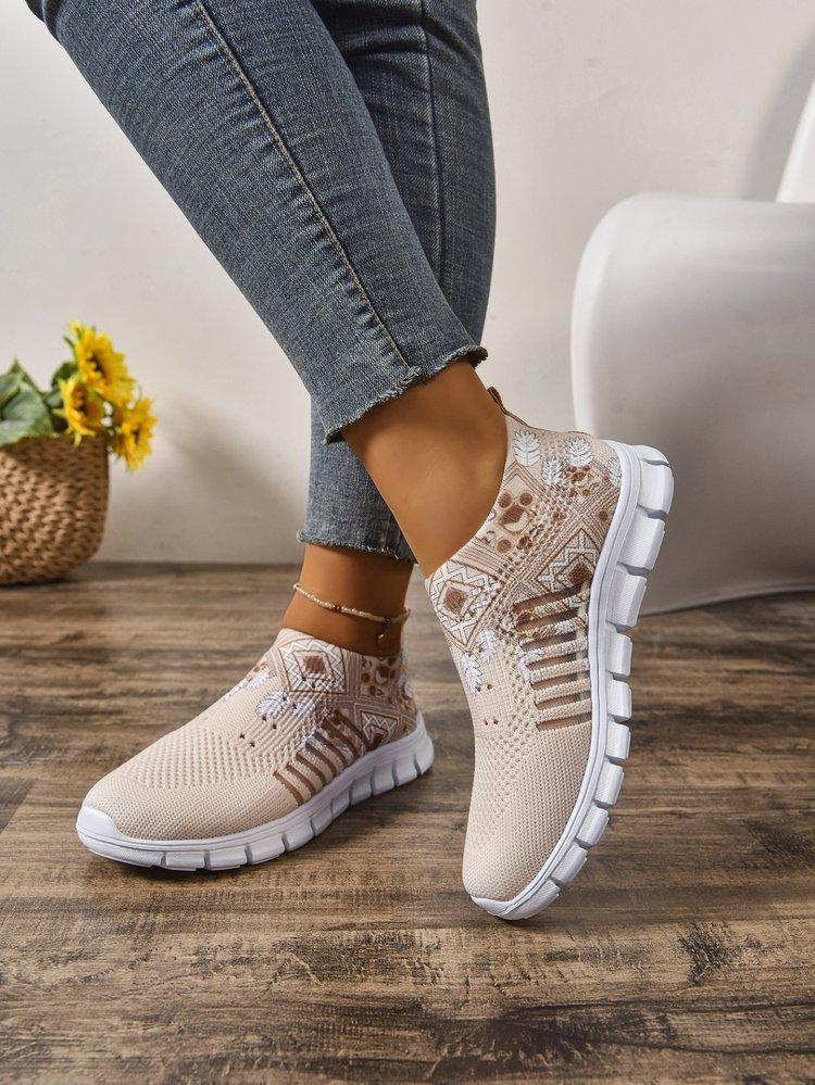 Women's Letter Print Platform Sneakers, Breathable Knit Slip on Outdoor Shoes, Comfortable Low Top Sport Shoes Plus Size 36-42