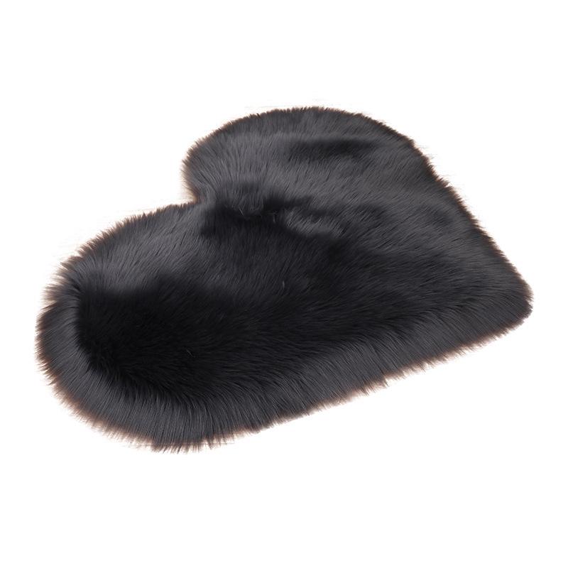 Heart-Shaped Plush Imitation Wool Rug and Cushion for Living Room or Bedroom