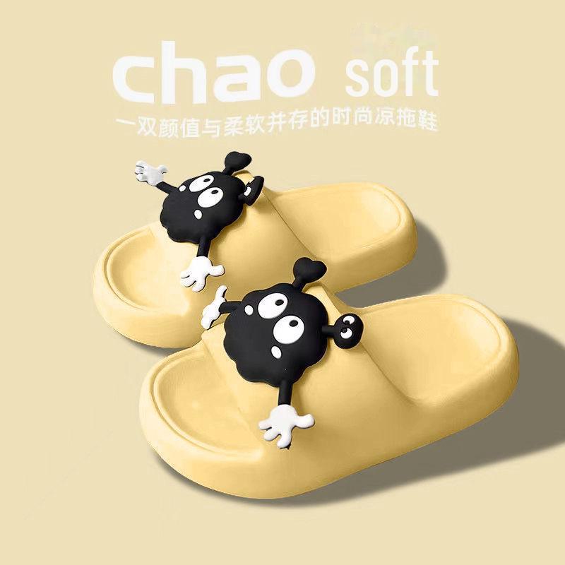 "Red Non-Slip Thick Sole Slippers for Men and Women - Indoor/Outdoor Summer Use, No Odor"