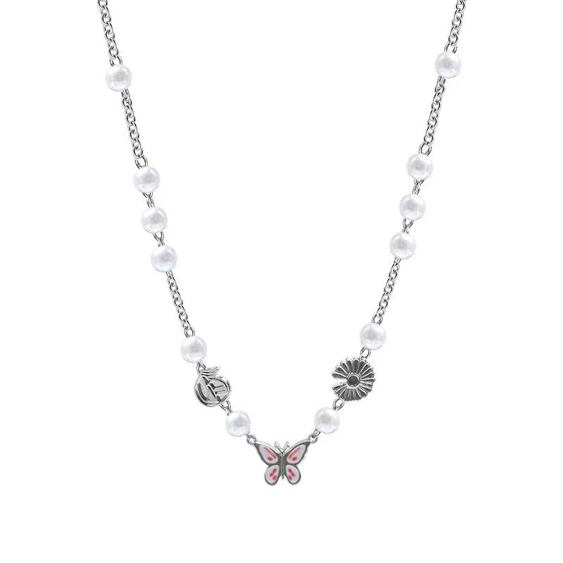 Bloodshot Butterfly Pearl Splicing Necklace Cold Wind Personality Niche Cool Trend Sweater Chain Fashion Collarbone Chain