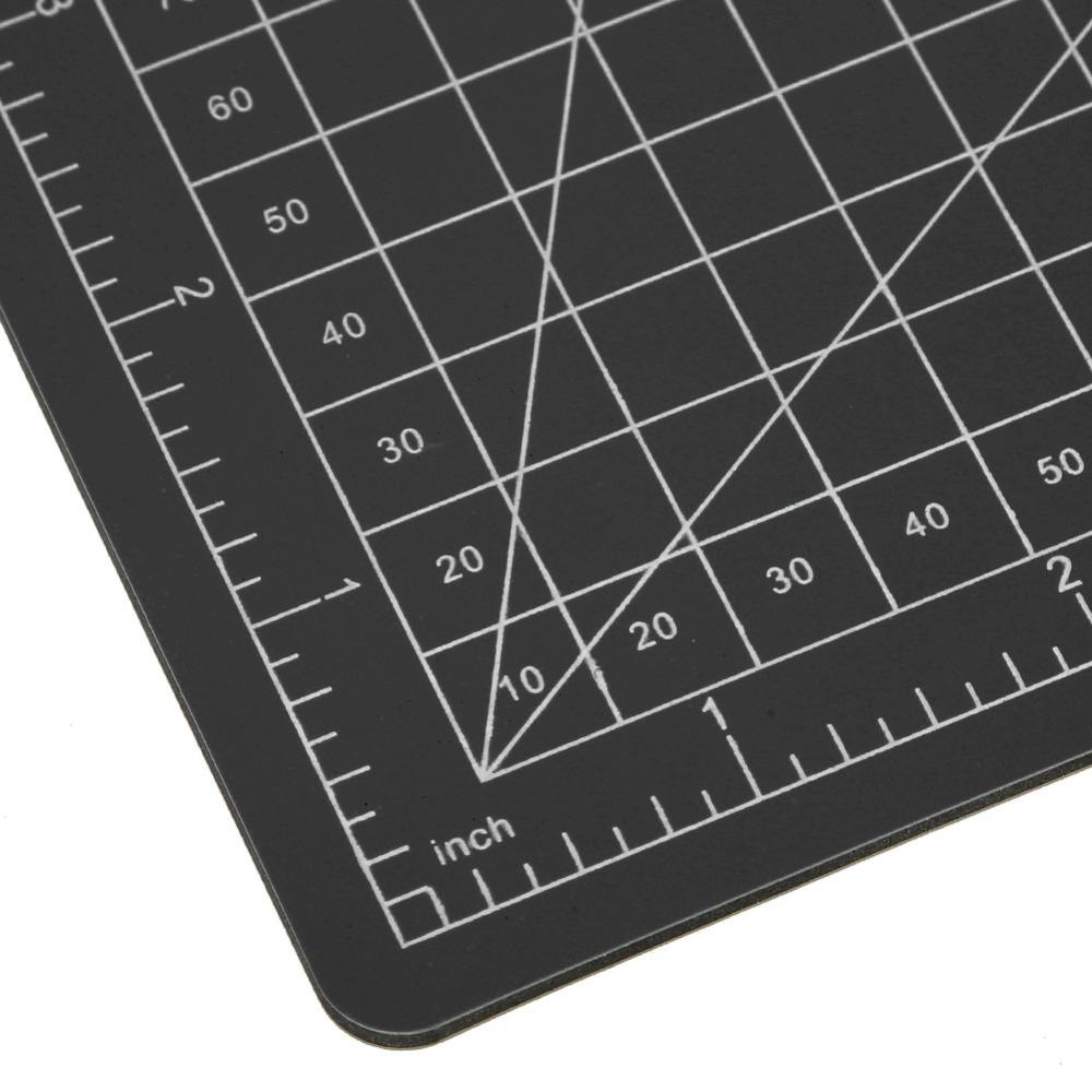 4pcs Scale Grid Design Model Cutting Pad Non-Slip Base Craft Carving Mat Cutting Mat  For Crafters
