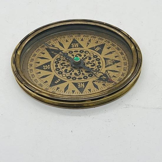 Antiker Schiffs-Messingkompass HMS Endeavour Juni 1764-1778 mit Holzkiste