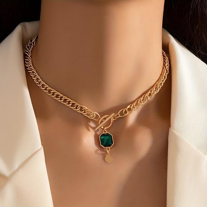 Retro Green Square Pendant Choker Necklace for Women