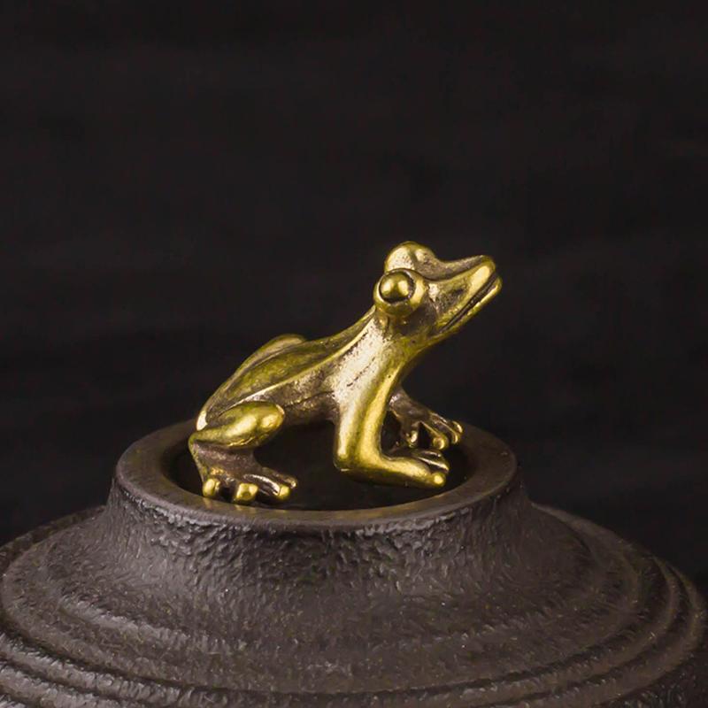 Brass Small Frog Miniatures Figurines Vintage Handmade Copper Animal Toad Desktop Ornaments Home Decoration Crafts Tea Pet Decor