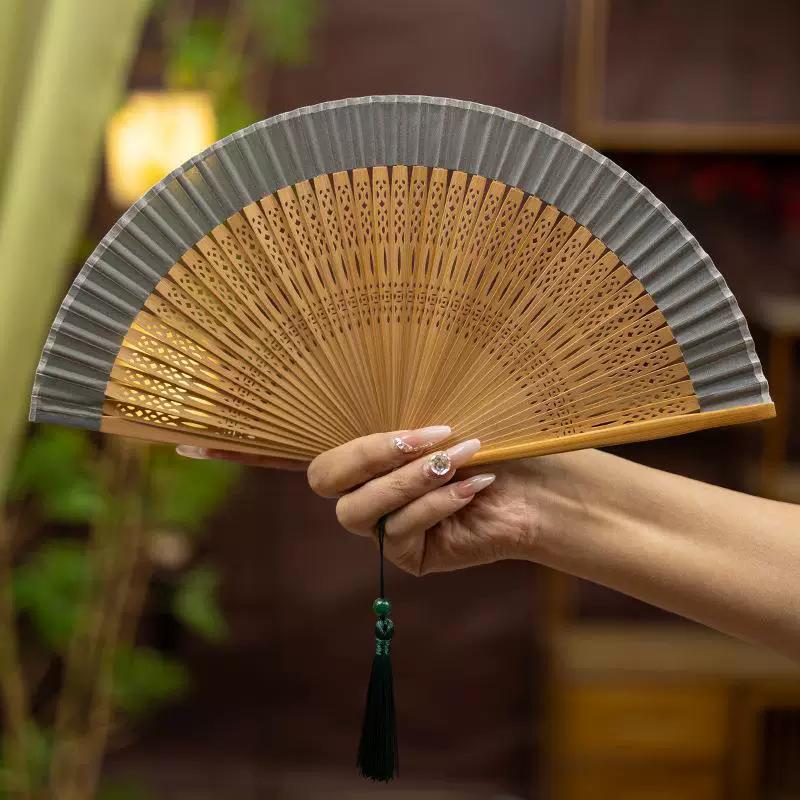 Chinese Style Hanfu Portable Mini Folding Fan, Solid Color, Hollow Carving, Elegant, Summer Daily Use Small Fan
