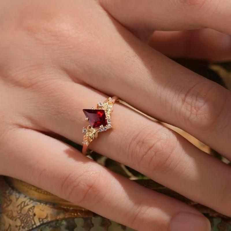 Attractive Gold Color Inlaid with White Red Stone Rings Square Party Engagement Wedding Rings for Women Jewelry