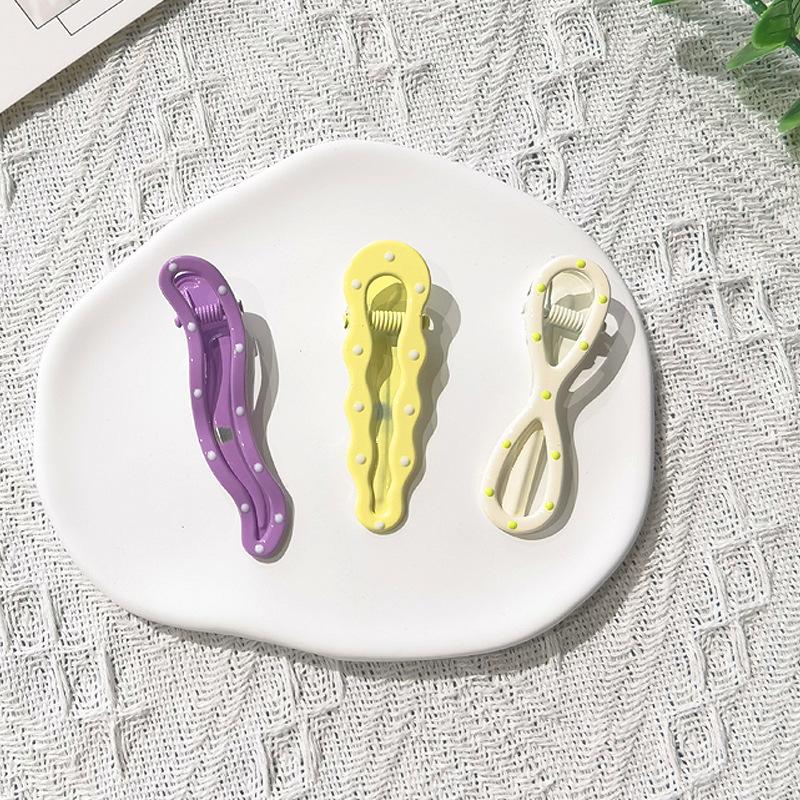 

3 шт. Корейская свежая и милая детская заколка для волос в горошек, капающее масло, бант для девочки, зажим-уточка для секущихся волос, аксессуар для волос 5.5cm