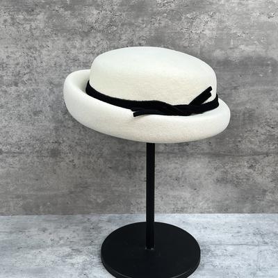 French Fragrant Retro Woolen Top Hat Female Autumn And Winter Face Small Beret Elegant Temperament Socialite Small Basin Hat