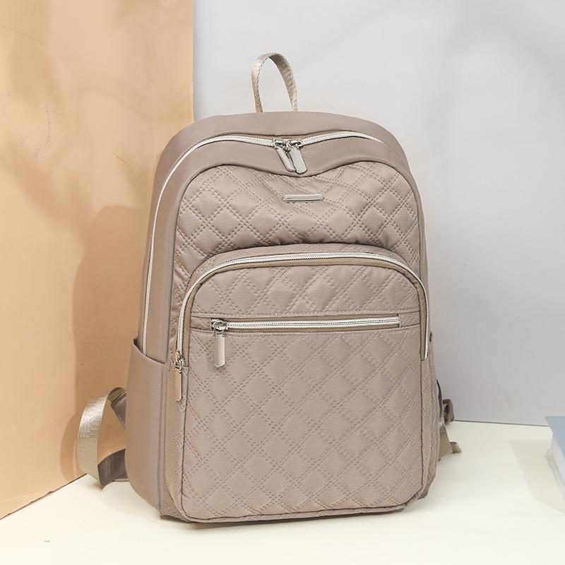 Quilted Women's Travel Backpack Large Capacity Schoolbag