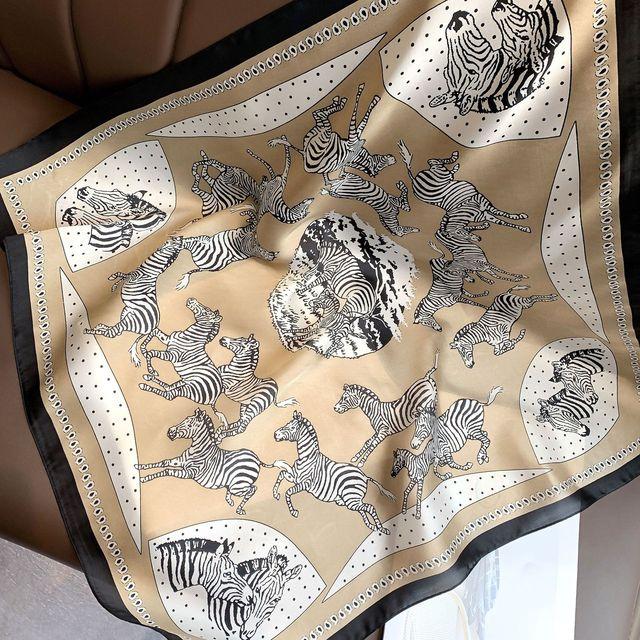 Neue 70*70cm Silk Satin Haar Schal Frauen Taschentuch Gedruckt Weibliche Quadratischen Kopf Bandana Kleinen Hals Schalldämpfer hijab Dame Mädchen