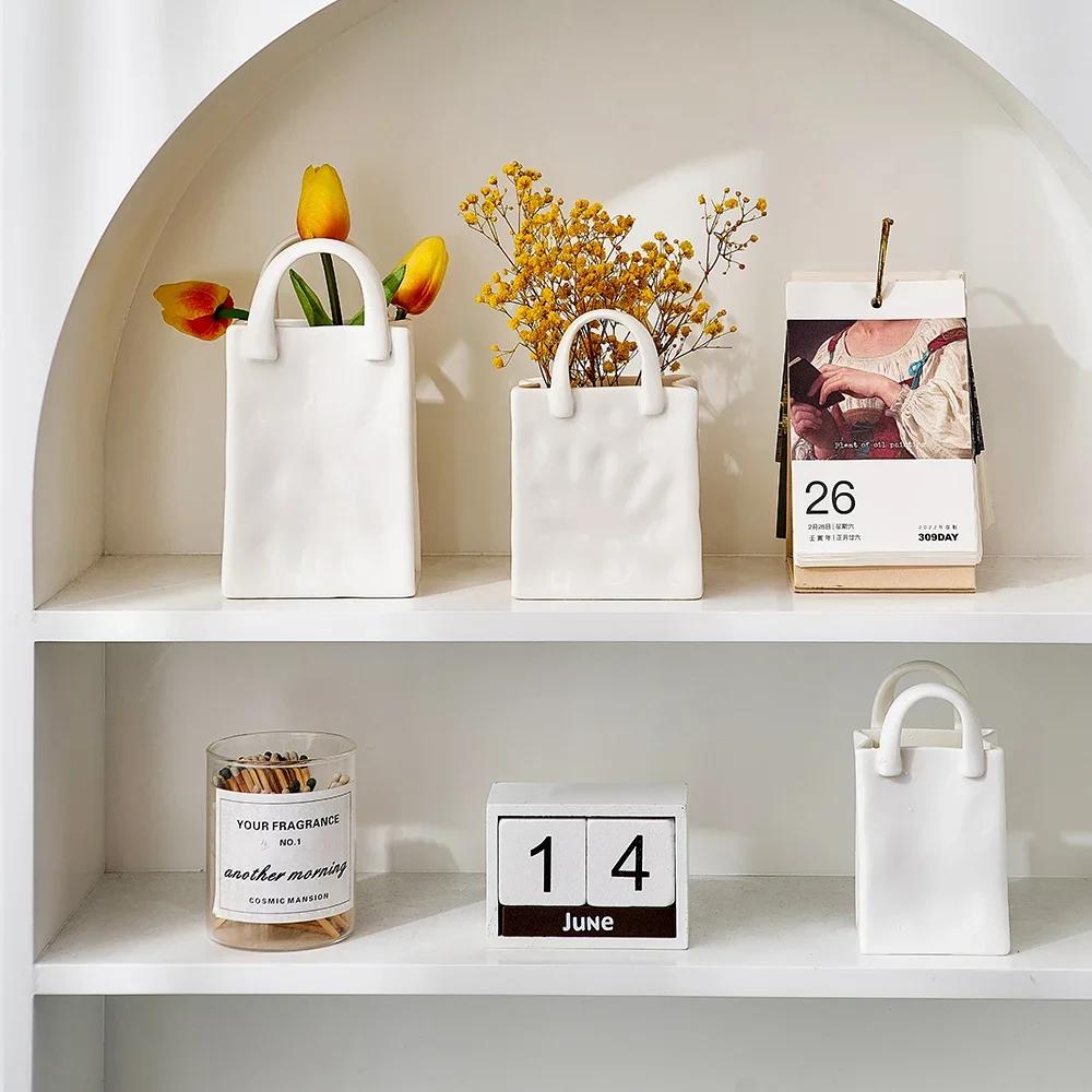 Nordic Creative Shopping Basket ceramic mini Vase Bag Decoration Simple Dried Flower Arrangement Vases Table Decor mini pots Art