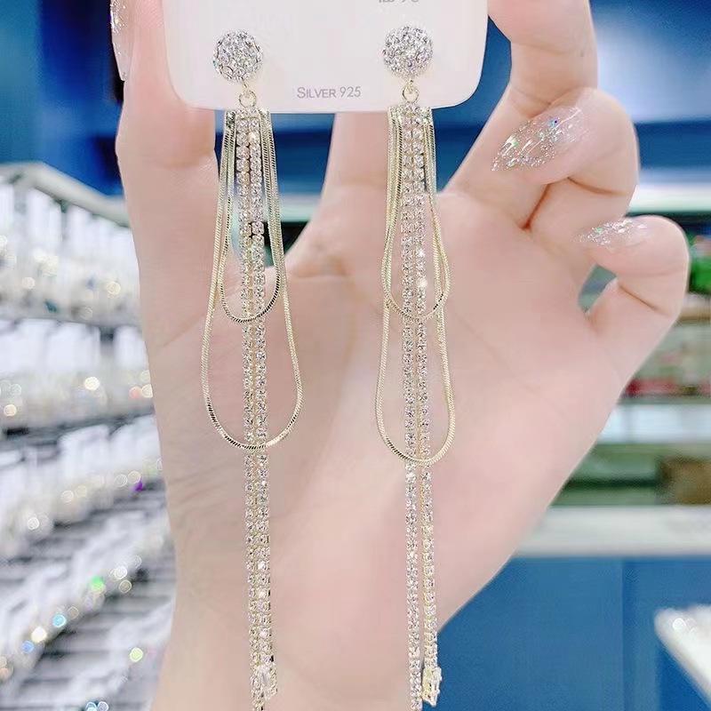 S925 Silver Needle Rhinestone Tassel Earrings - Exquisite Long Claw Chain with Colored Diamonds, European & American Style