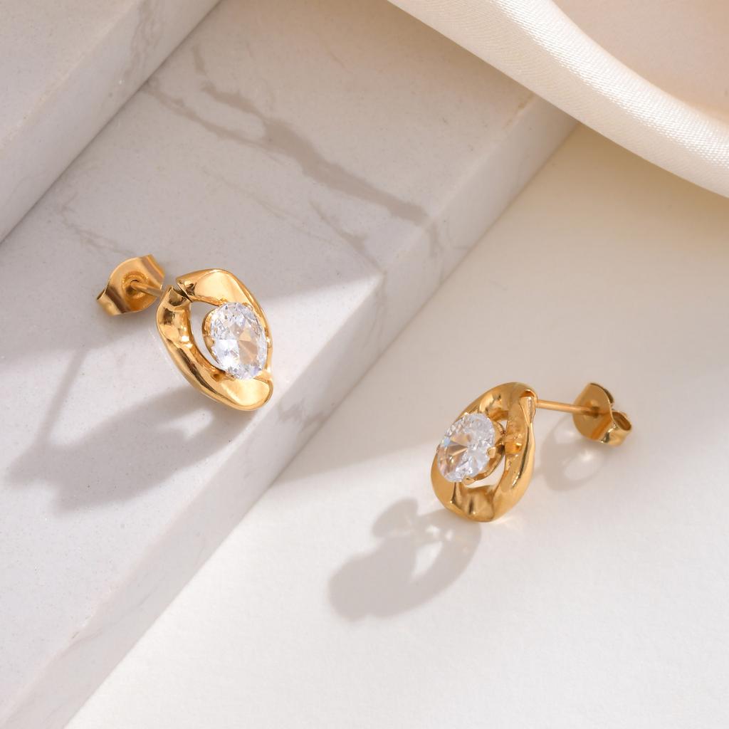 Stainless Steel Oval White Zirconia Stud Earrings,Fashion Versatile Dazzling Circle Earrings with Zirconia,Minimalist Earring