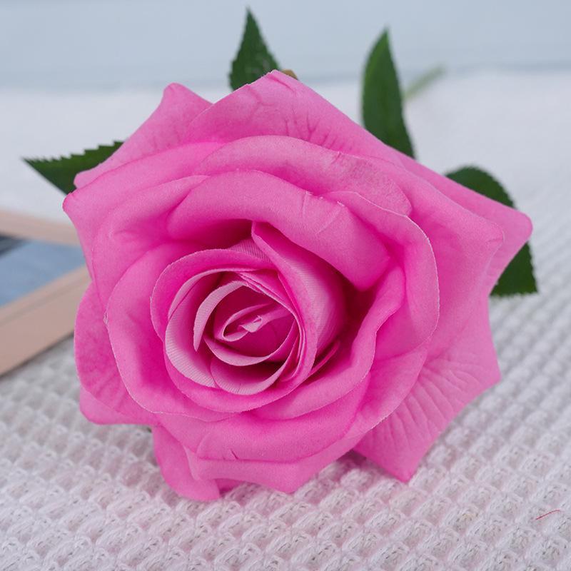 Cachoeira de Parede de Rosas de Seda - Flanela Vermelha Decoração de Casamento e Dia dos Namorados