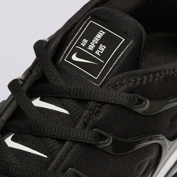 Sneakers Nike Air VaporMax Plus Black/white (011)