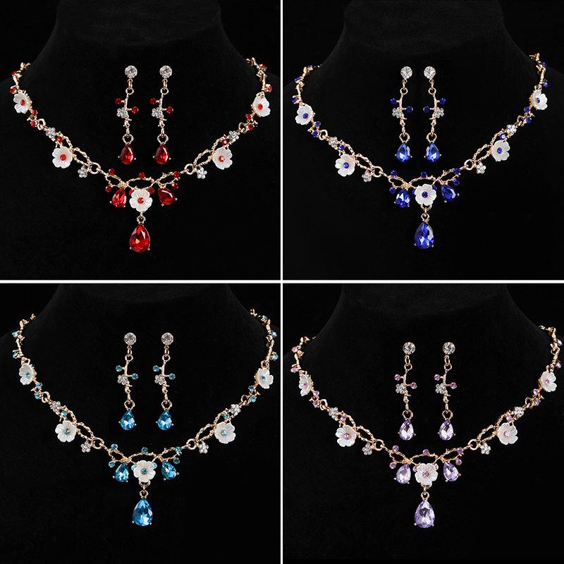 Elegant Crystal Rhinestone Bridal Jewelry Set: Alloy Flower Necklace & Earrings