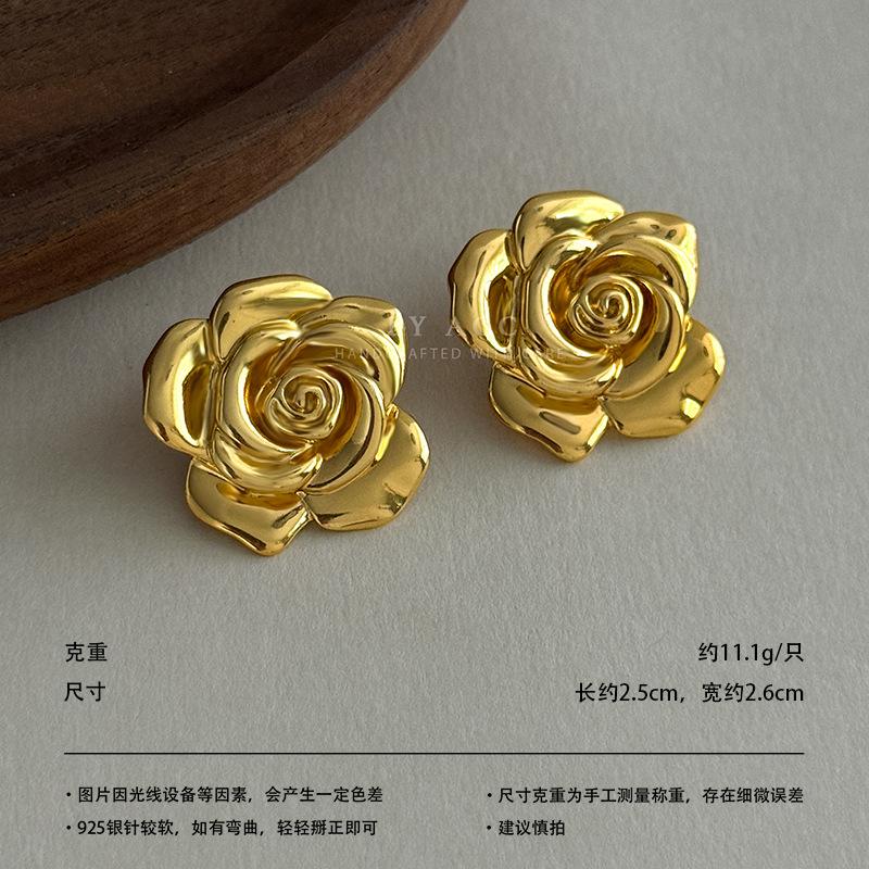 Retro Gold Rose Pullable Collarbone Chain Neck Chain Extension Premium Light Luxury Stud Earrings Exquisite Fashion Earrings