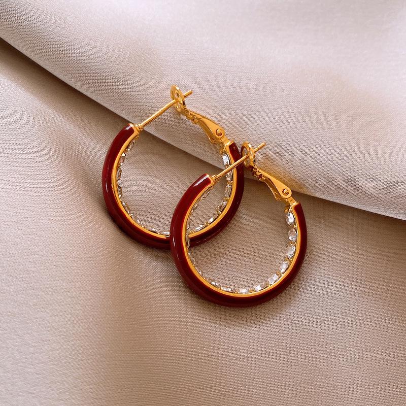 Silver Needle Acrylic C-shaped Hoops: Elegant & Versatile Design Earrings.