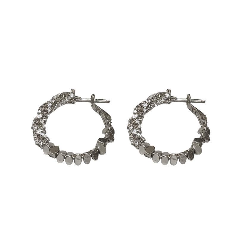 Fashion Design Sense Zircon Broken Silver Hoop Earrings Net Celebrity Personality All-match Cool Style Earrings