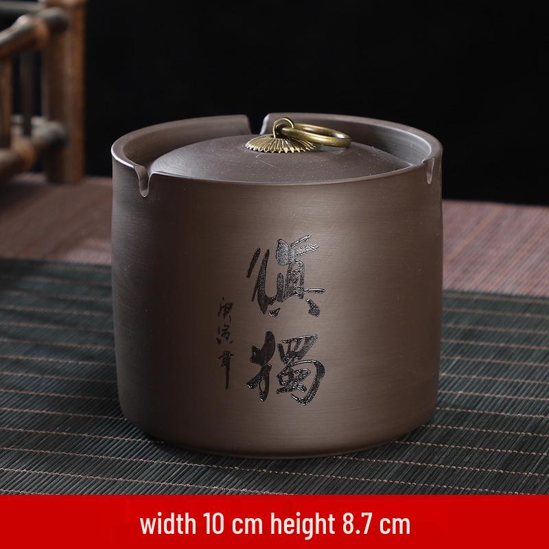 Zisha Ceramic Ashtray with Lid: Medium, Fly-Proof, Retro Home & Office Decor for Extinguishing Cigarettes.