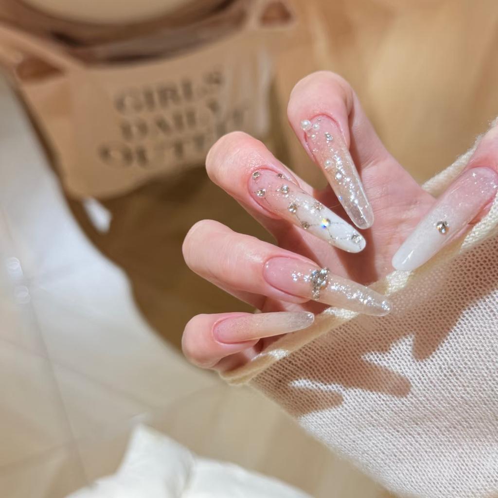 Ins Wind Full Zirconium Pure Hand-worn Nail Temperament Medium and Long High-end Diamond Ring Nail Art Fake Nail Patch