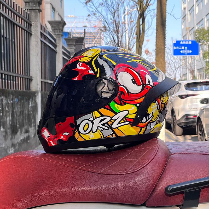 Motorcycle helmet full helmet men and women winter warm safety four seasons knight electric vehicle locomotive full