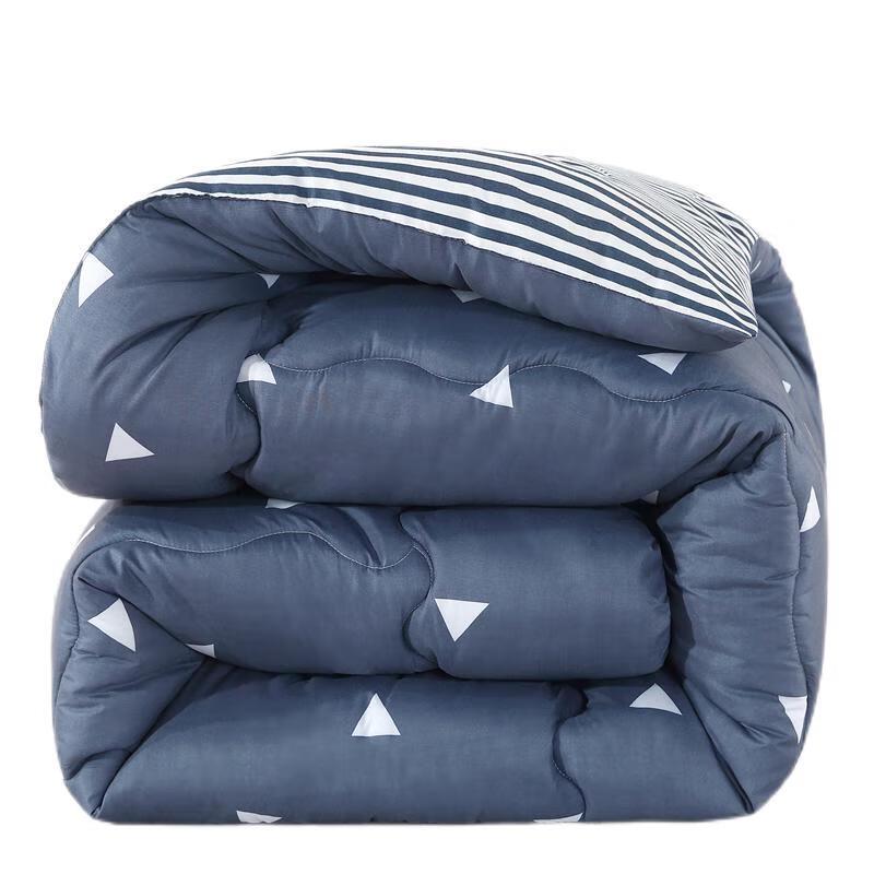 

Impression Collection All-Season Floral Brushed Quilt