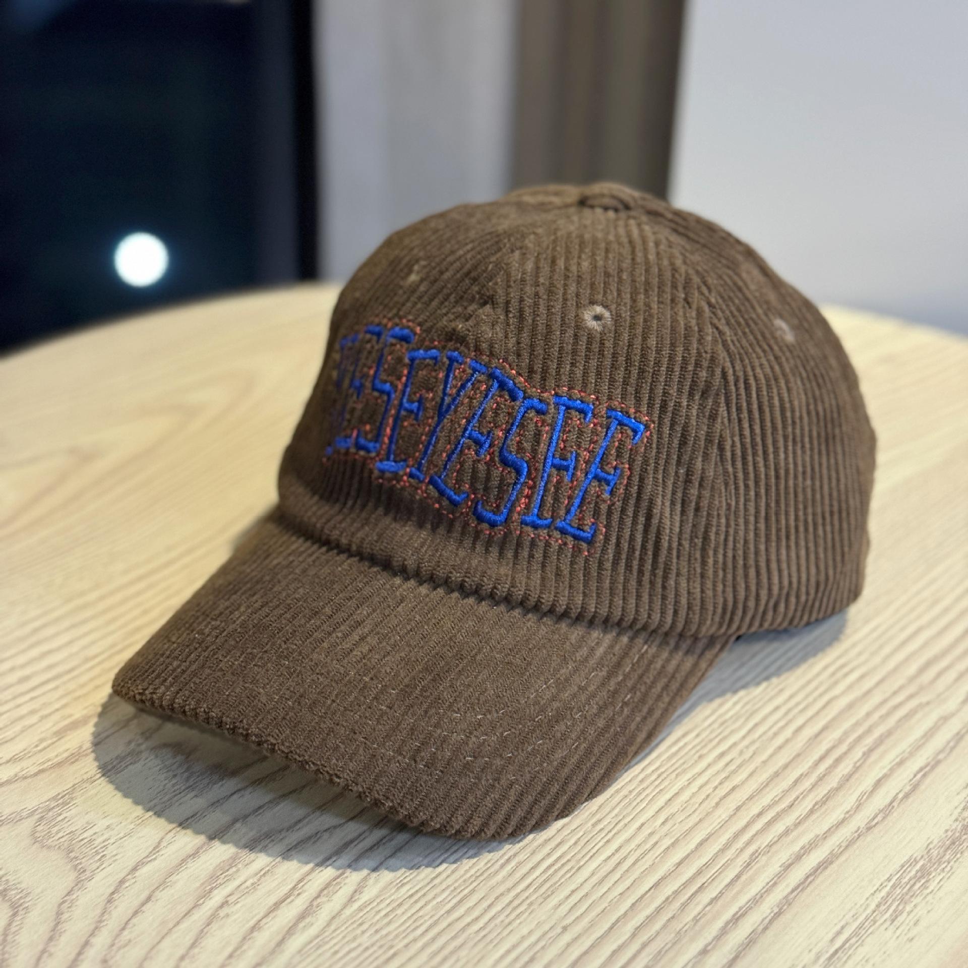 

Бейсболка из вельвета с широкими полями в корейском стиле, женская модная осенне-зимняя, парная, для уличной съемки, повседневная кепка с козырьком Adjustable